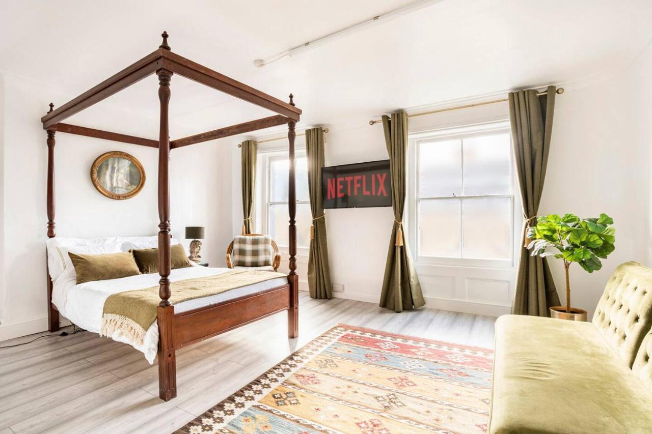 Victorian Style Apartment W/ Four-Poster Bed In Camden Town London Exterior photo